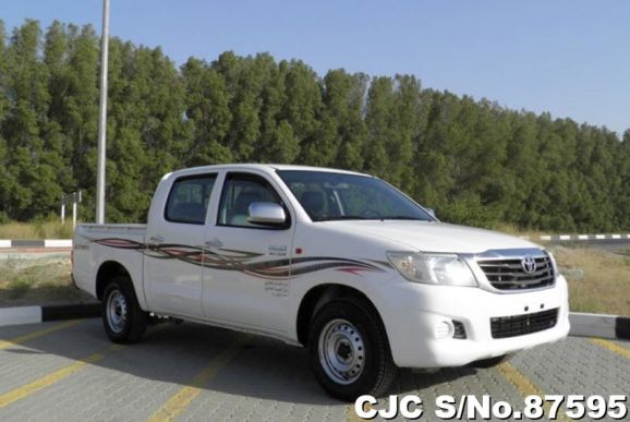 2015 Toyota / Hilux Stock No. 87595